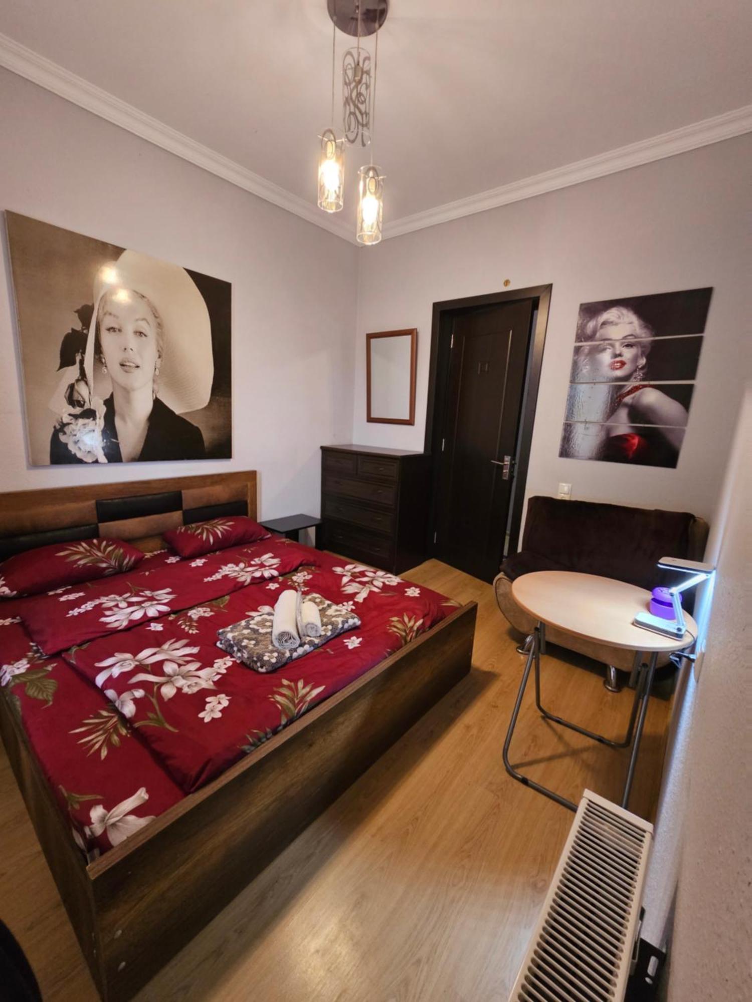 Guesthouse different Tbilissi Extérieur photo