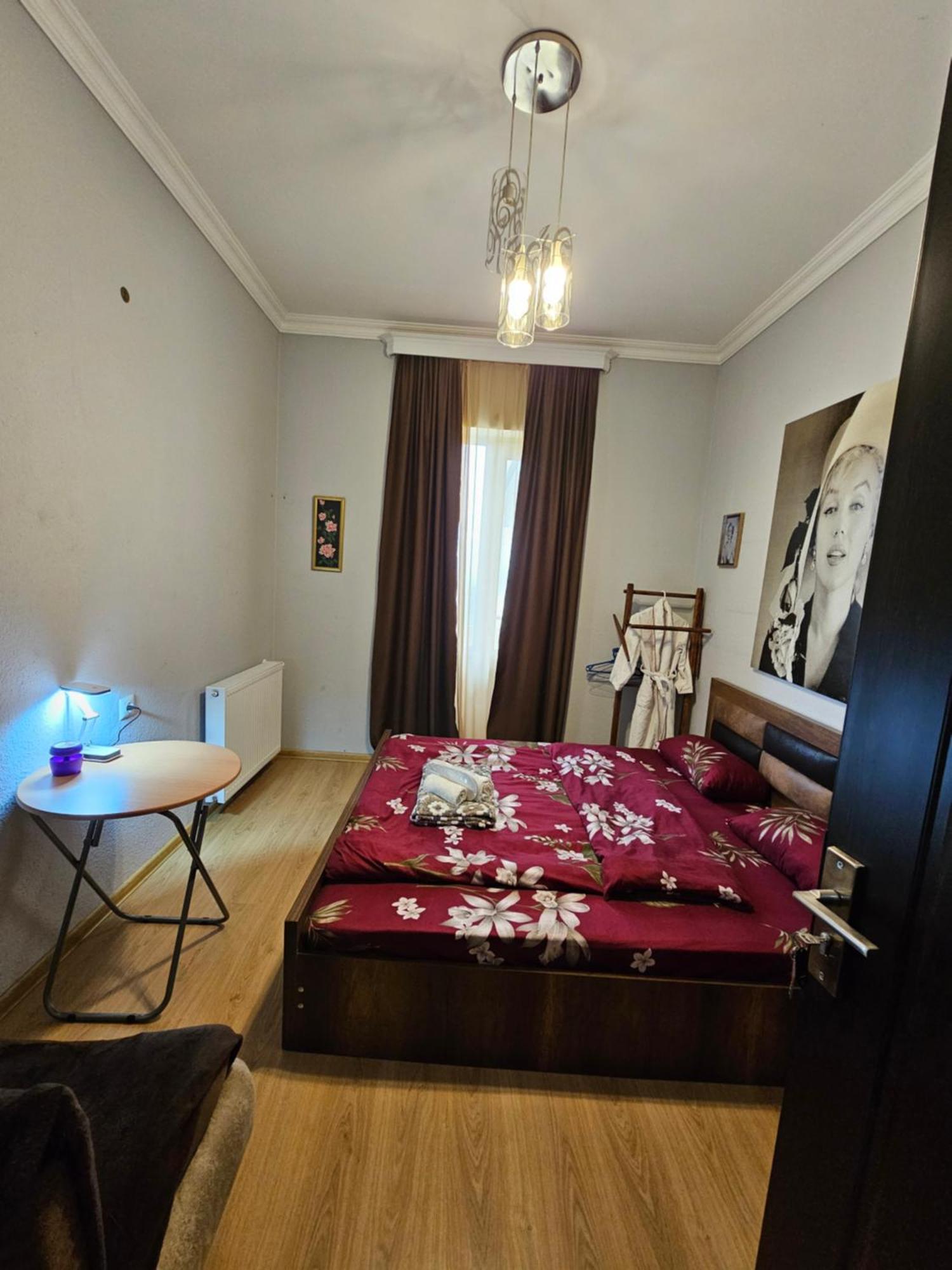 Guesthouse different Tbilissi Extérieur photo